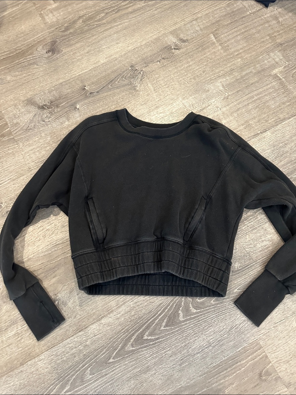 Free People Black cropped Crewneck Pullover